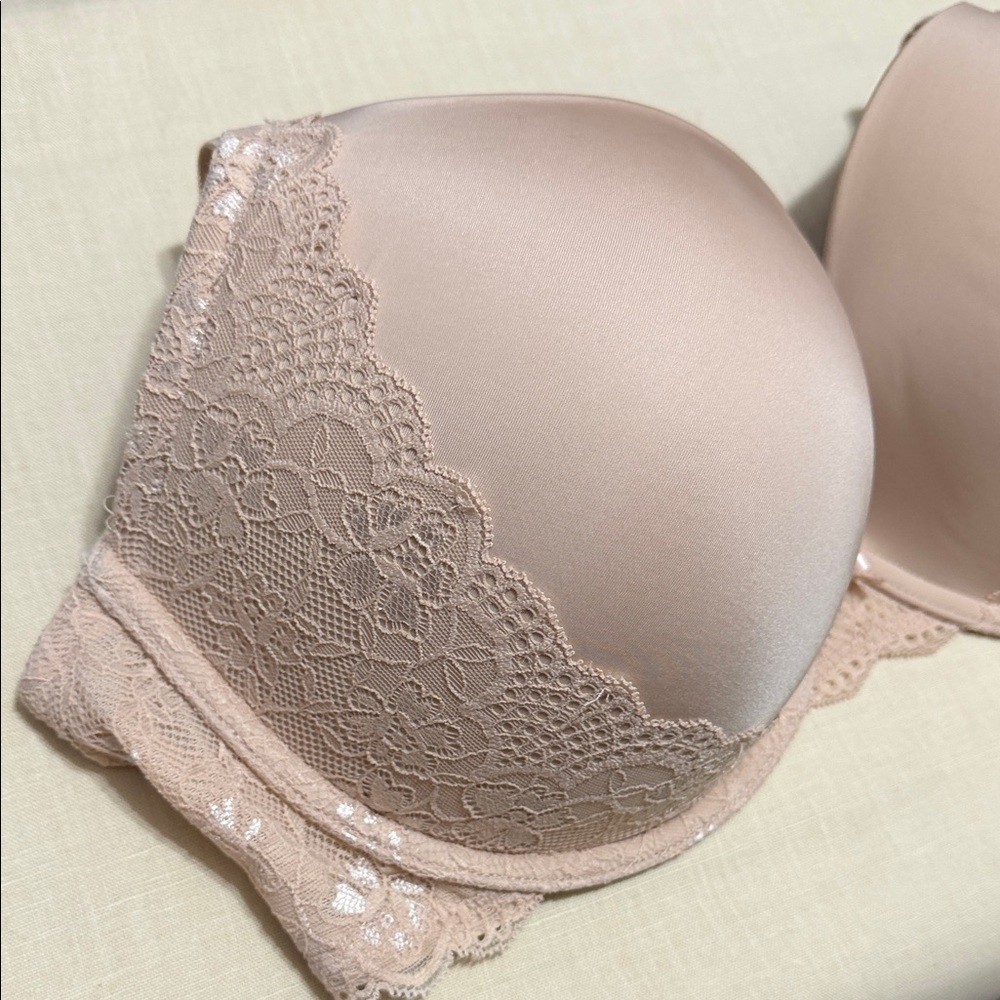 Torrid Curve Nude Push Up Underwire T-Shirt Bra with Lace Trim - 48B. #593033 - Picture 6 of 10
